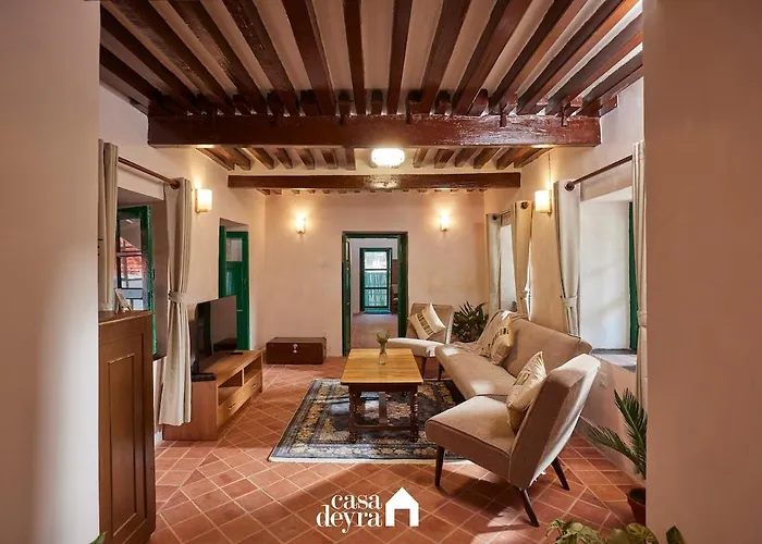 Hajuri Kunj Villa