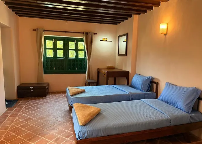Hajuri Kunj Villa *